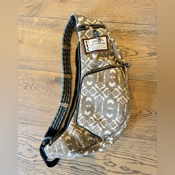 Kavu Rope Sling Bag - Picture 1 of 5